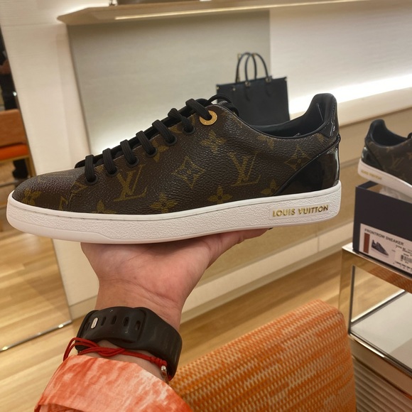 Meet your Posher, Claudia - Picture 6 of 8